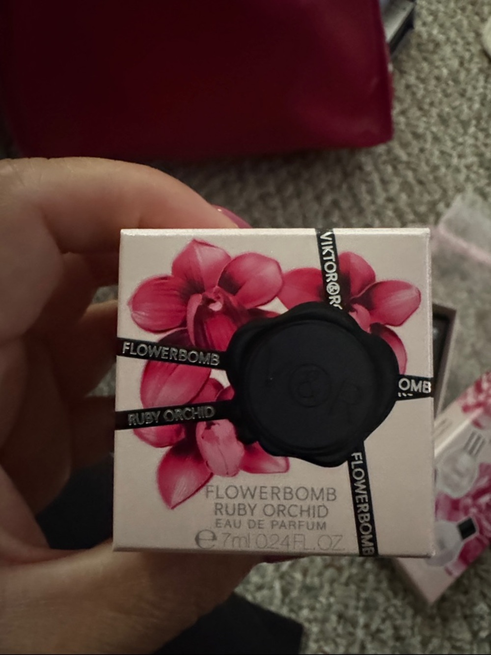 Viktor & Rolf Mini Set - Picture 3 of 4